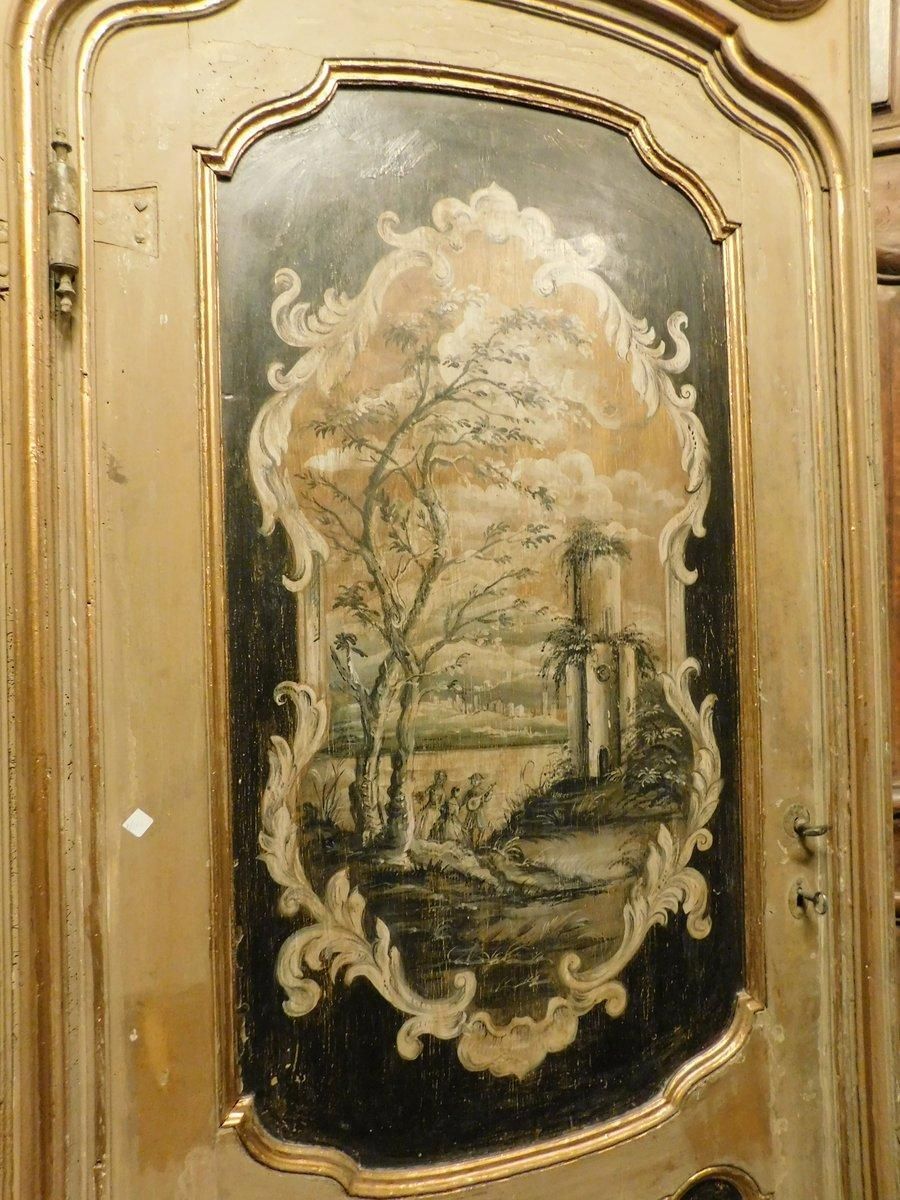 N. 2 Internal Doors In Walnut And Richly Painted With Frame And Overdoor, Italy photo vinterior