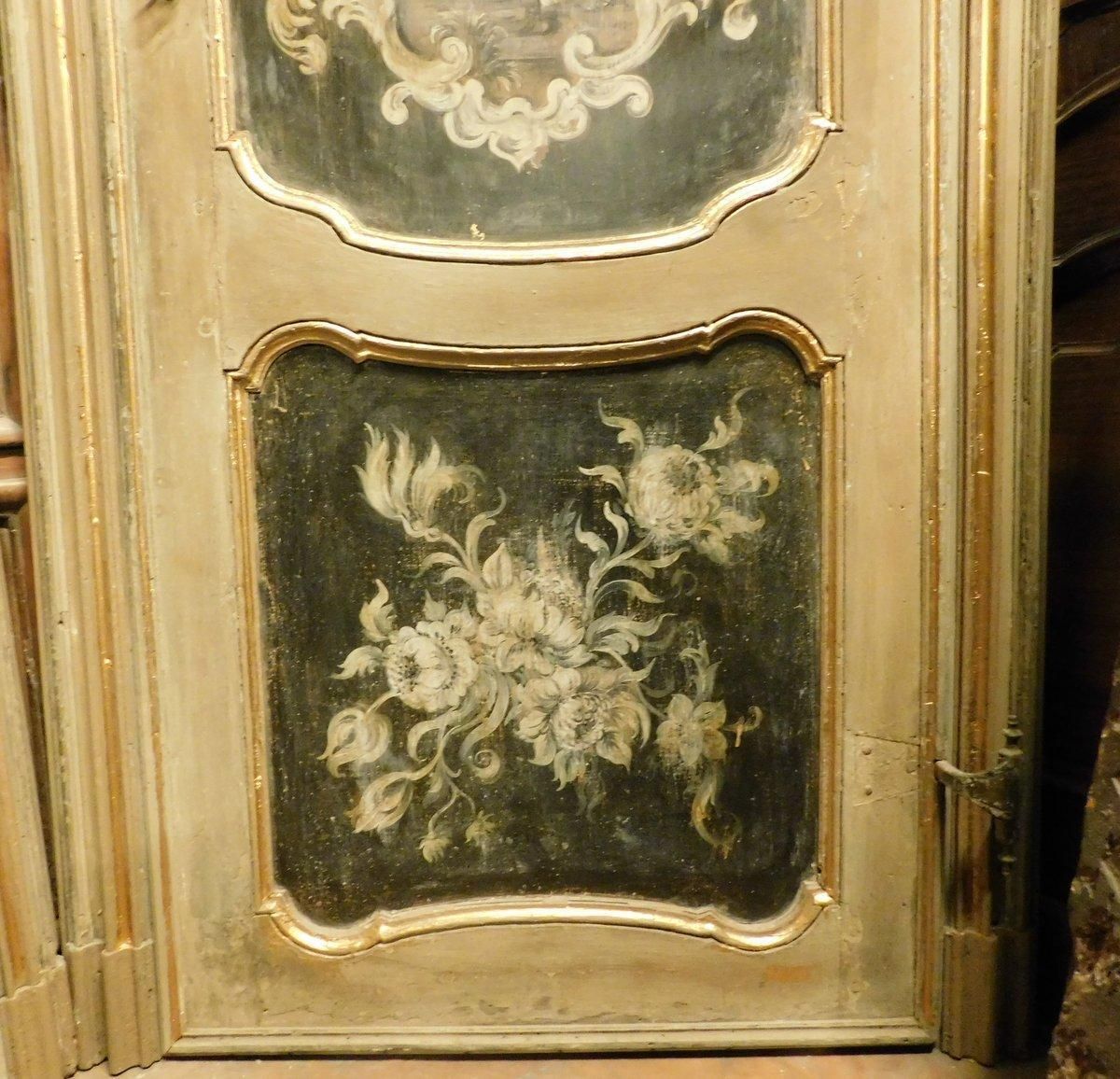 N. 2 Internal Doors In Walnut And Richly Painted With Frame And Overdoor, Italy photo vintage