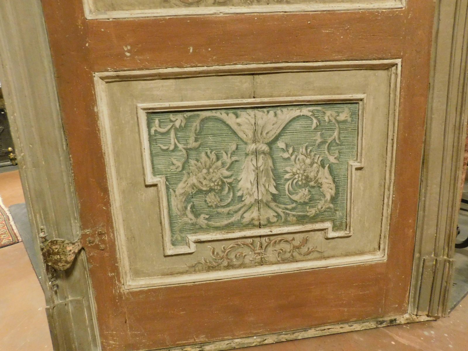 N.2 Single Leaf Doors, Lacquered Wood And Painted Rich Floral Decorations, Italy photo vinterior