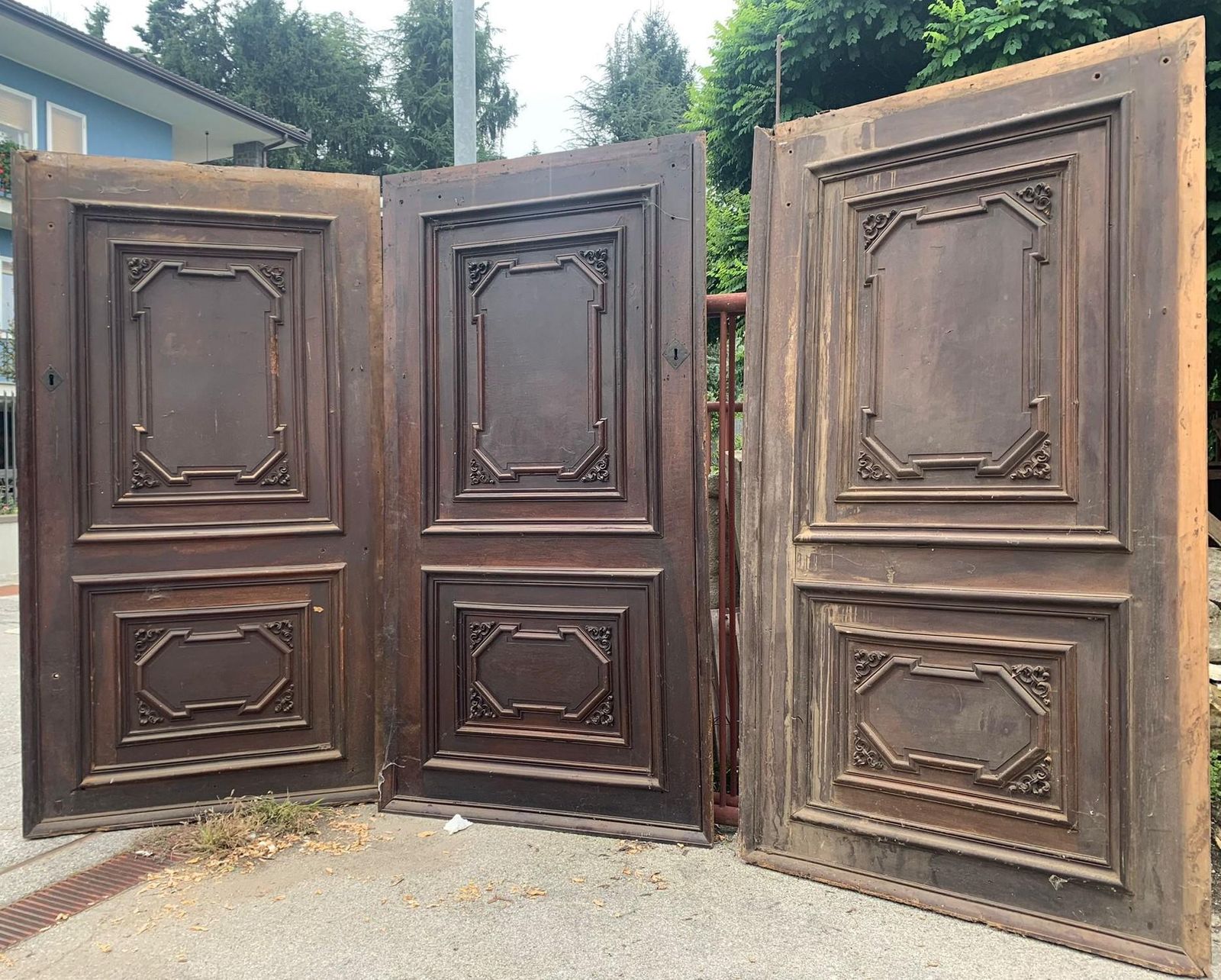 photo vintage Set Of 3 Walnut Doors, Each With A Single Leaf With Carved Panels, Italy