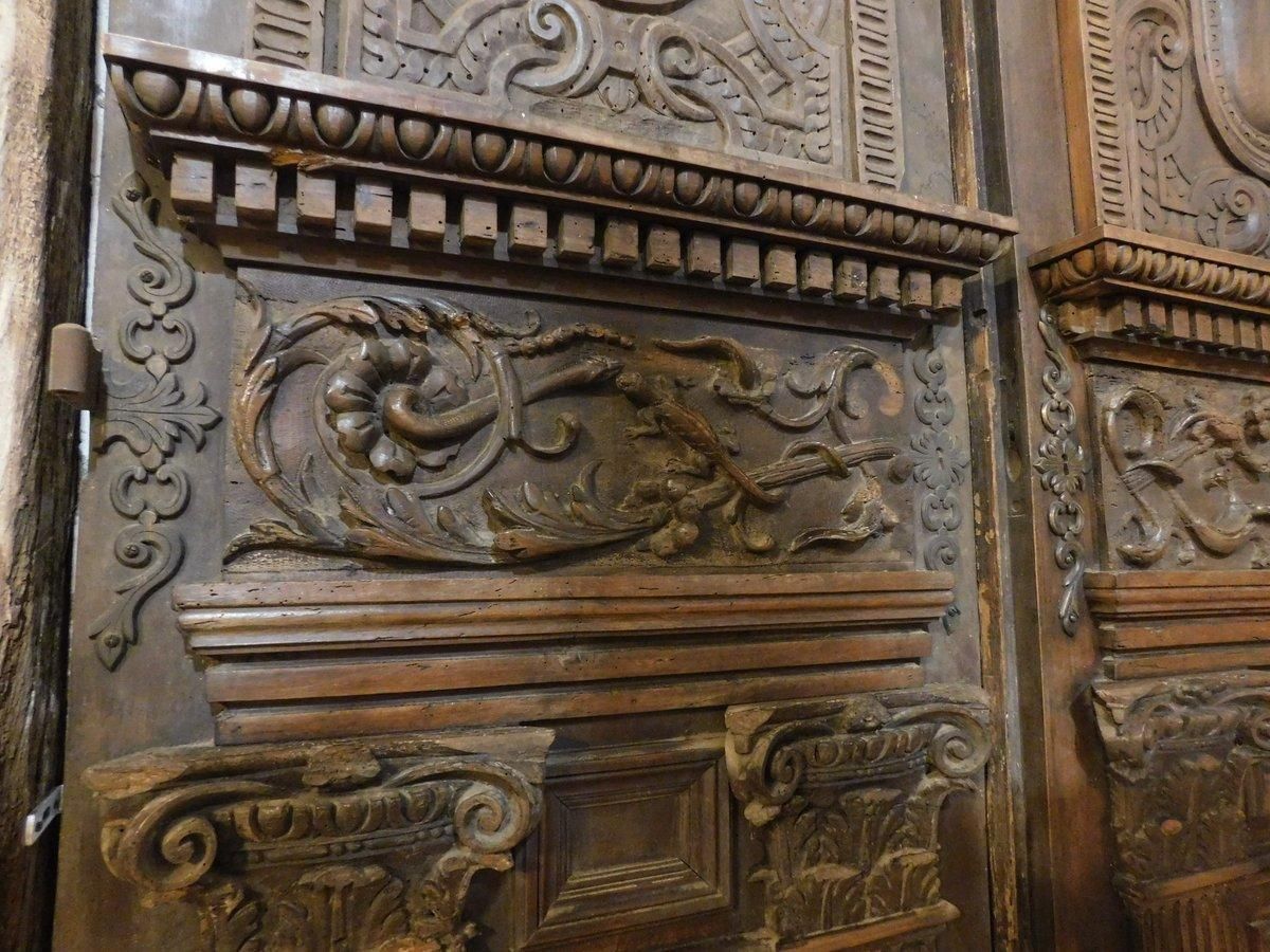 Set Of 2 Entrance Doors, Main Doors In Richly Carved Walnut Wood, Italy photo buy