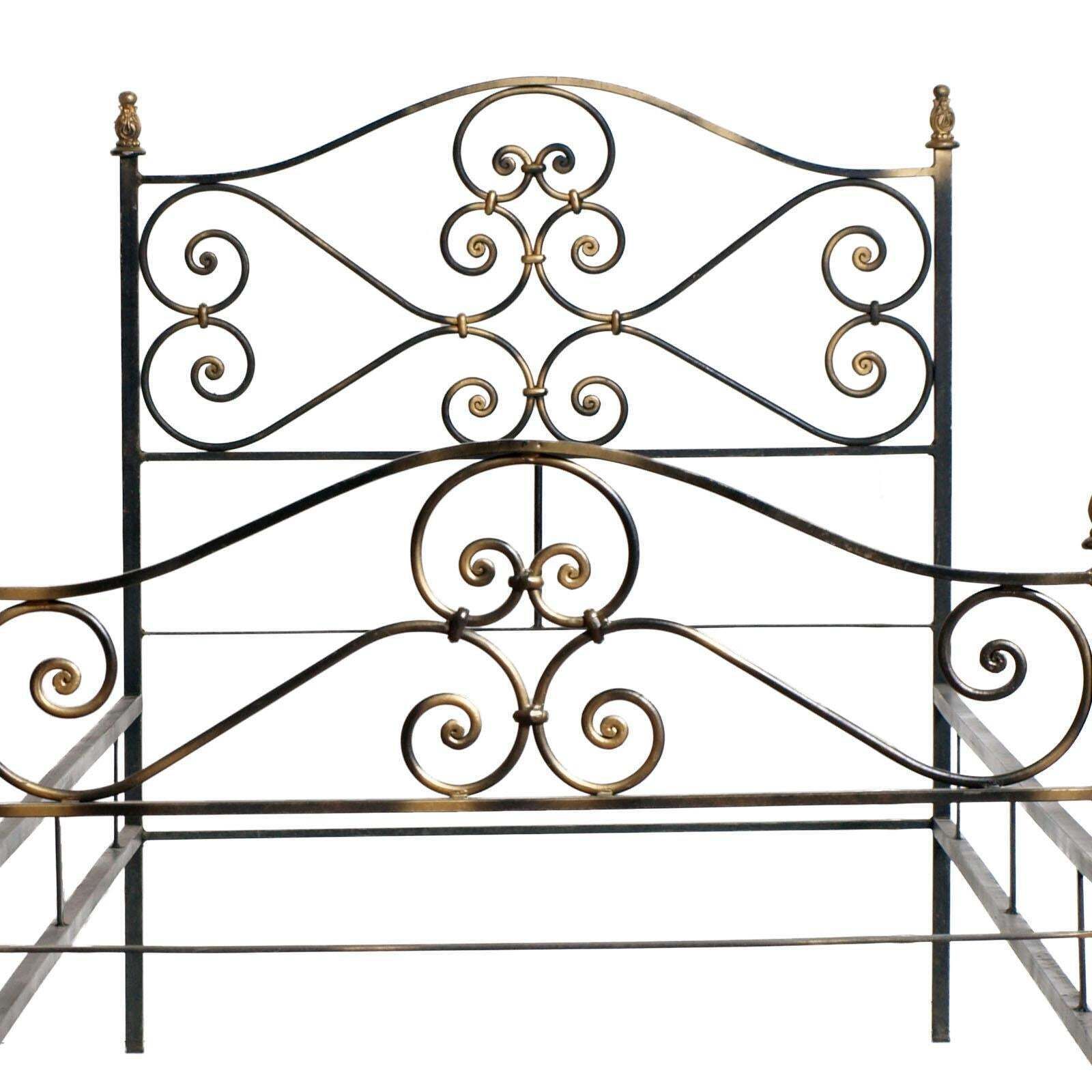 1960s Italian Art Nouveau Single Bed In Painted Wrought Iron, Golden Parts photo 1316.0