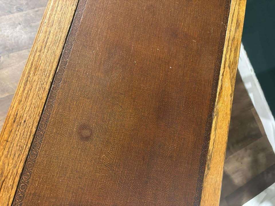 photo vintage Edwardian Oak Low Boy