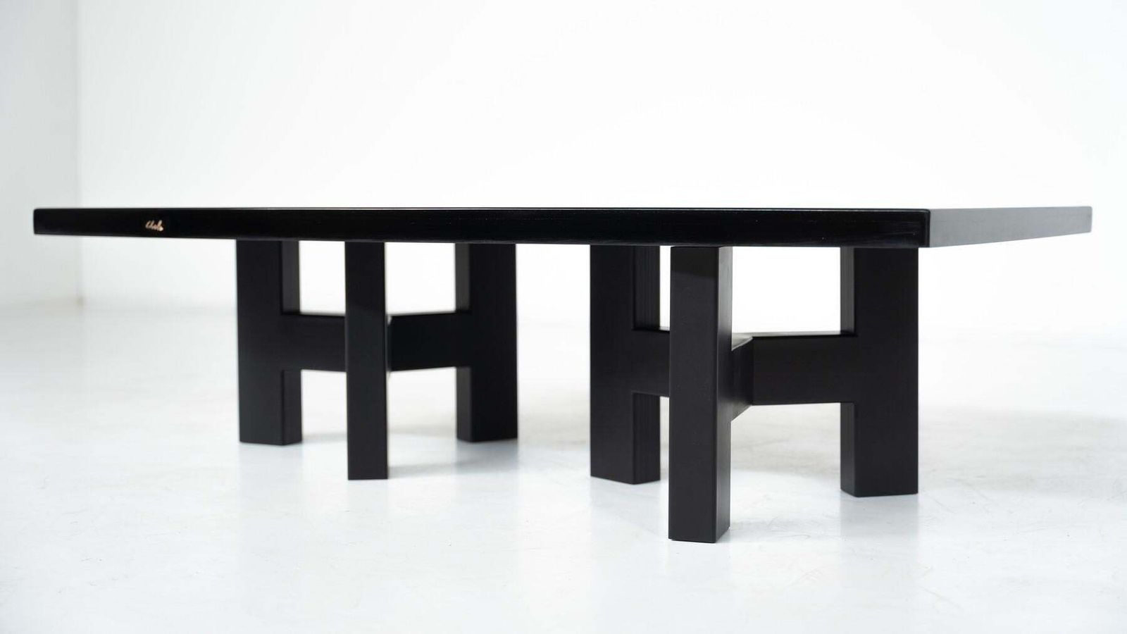 photo furniture Black Lacquered Resin Table By Ado Chale, Belgium