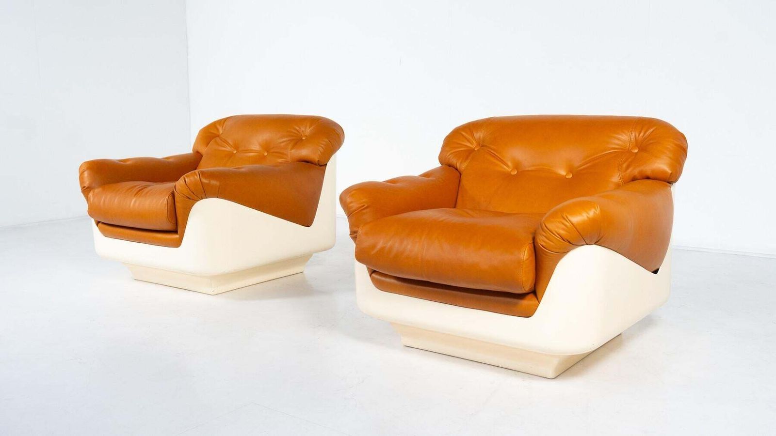 Pair Of Armchairs By Jorge Zalszupin, Fiberglass And Leather, 2 Pairs Available photo vinterior