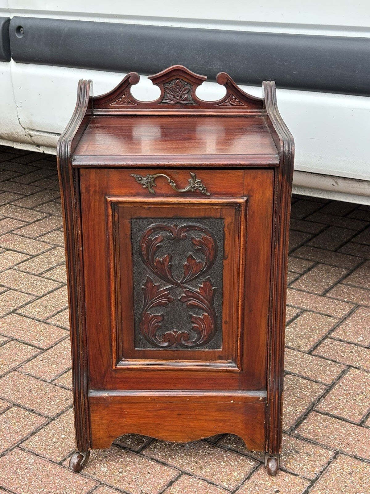 Victorian Mahogany Fireside Coal / Log Cabinet, On Castors, Removable Liner photo for sale