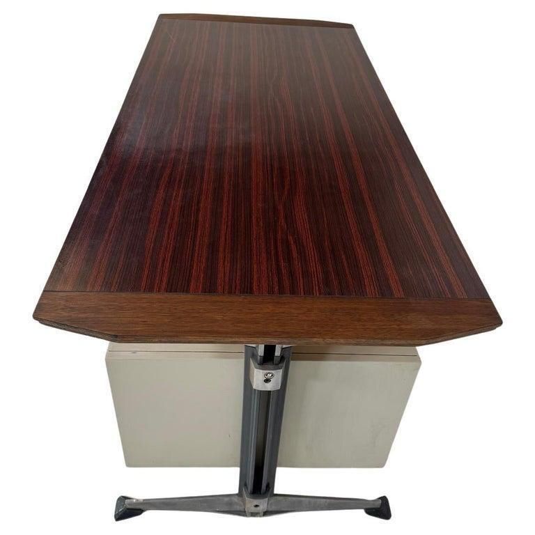Mid Century Desk By Giaiotti, Italy, 1960s photo 4460.0