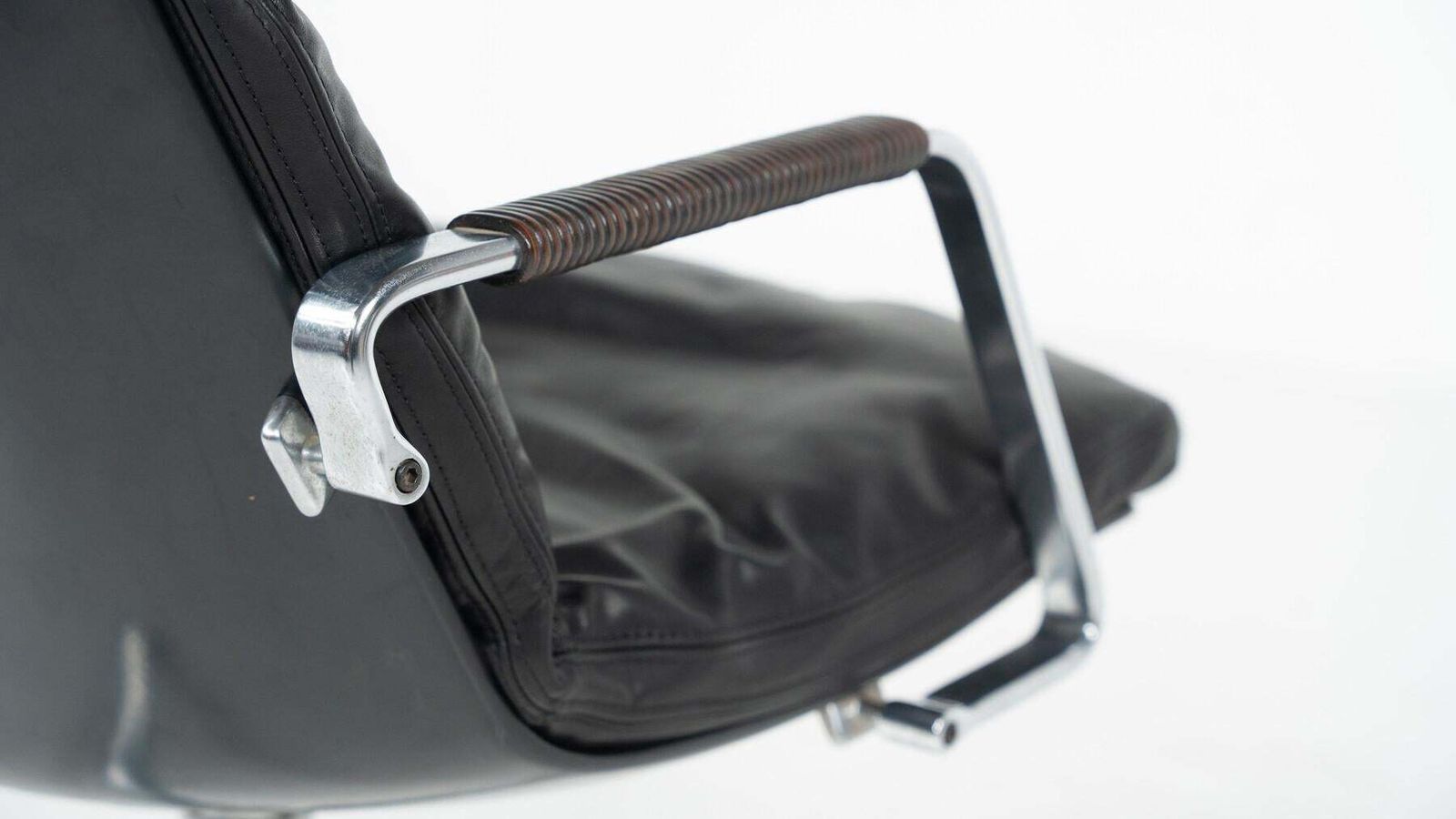 photo vintage Desk Chair Fk 86 By Preben Fabricius & Jørgen Kastholm For Kill International