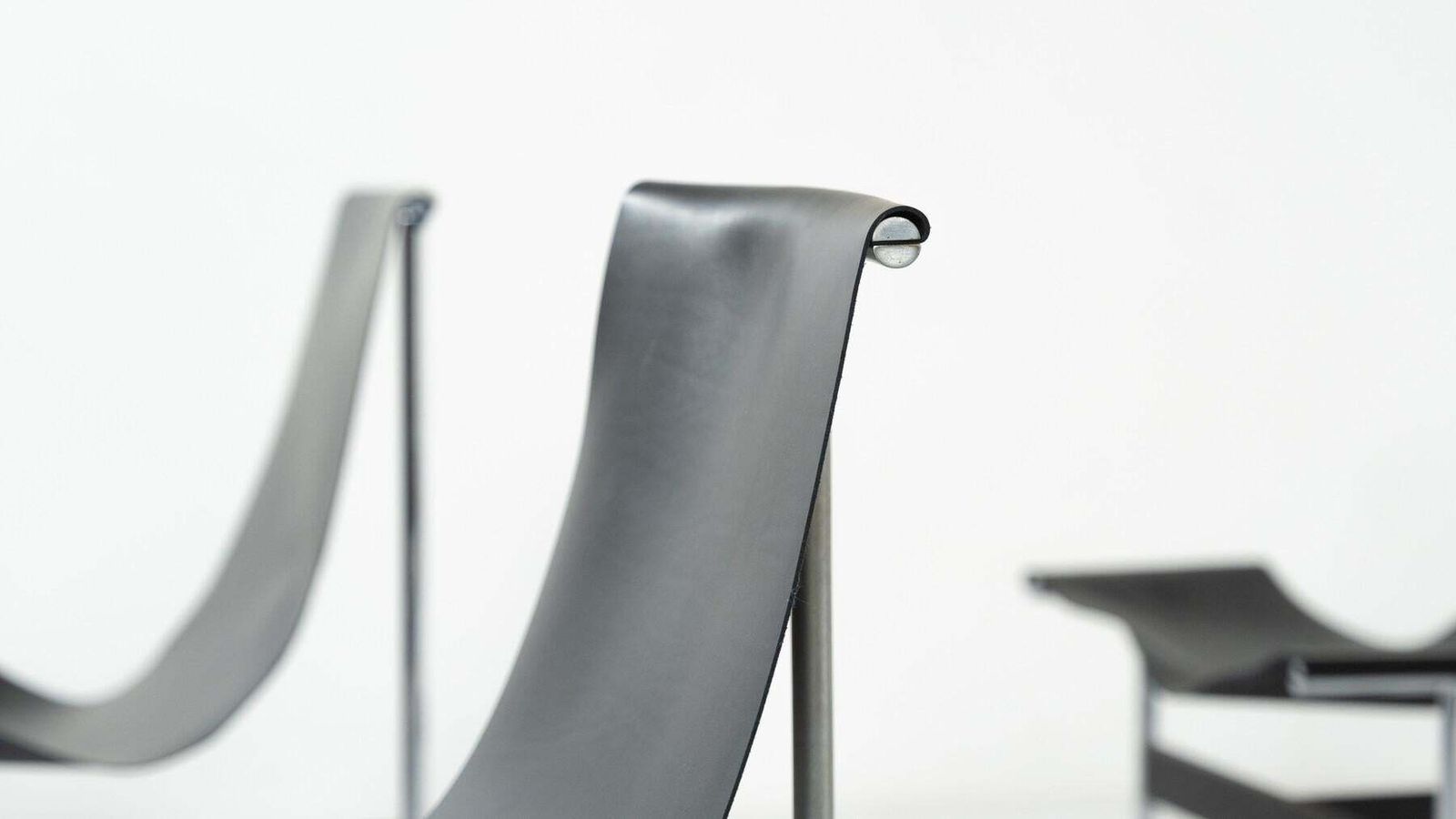 photo for sale Set Of 6 "T" Chairs By Douglas Kelly, Ross Littell And William Katavolos, 1950s