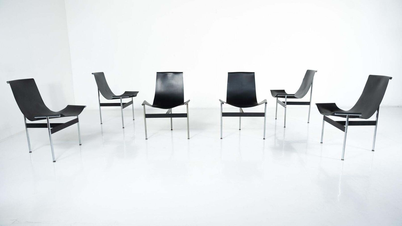 15286.0 Set Of 6 "T" Chairs By Douglas Kelly, Ross Littell And William Katavolos, 1950s photo