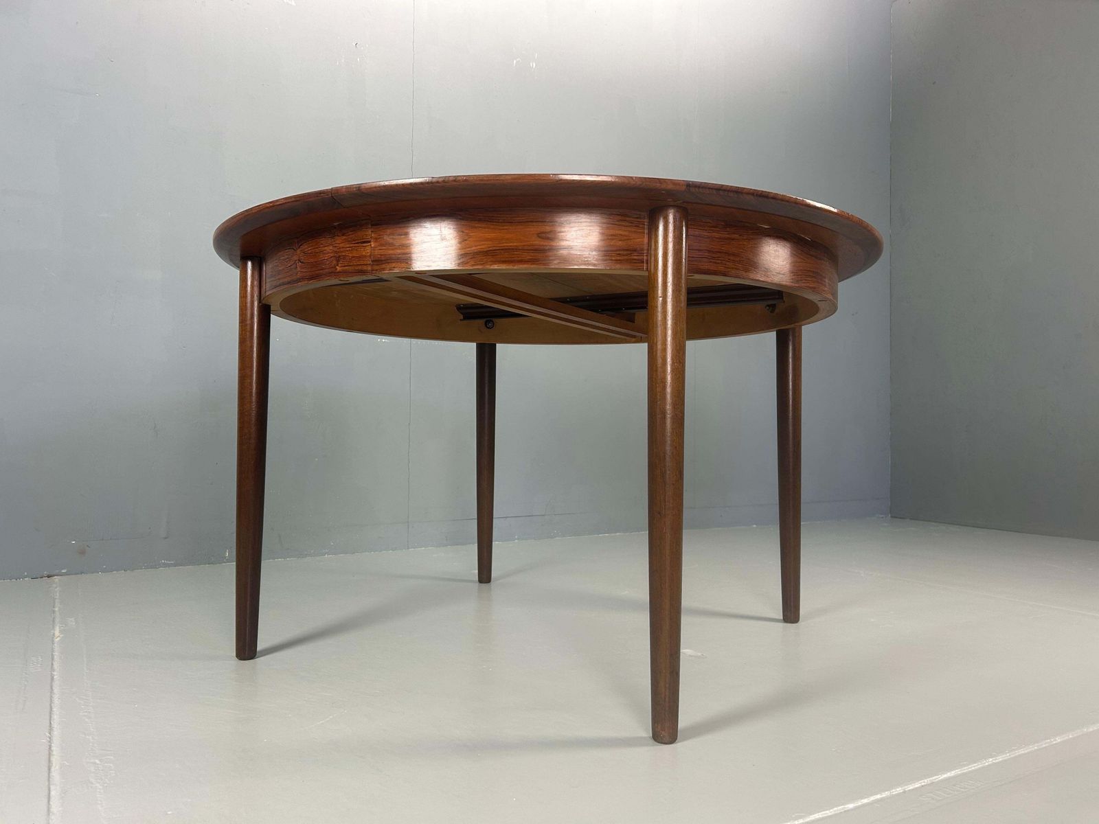 Scandinavian Modern Extendable Oval / Round Dinning Table, 1960, Denmark photo vintage