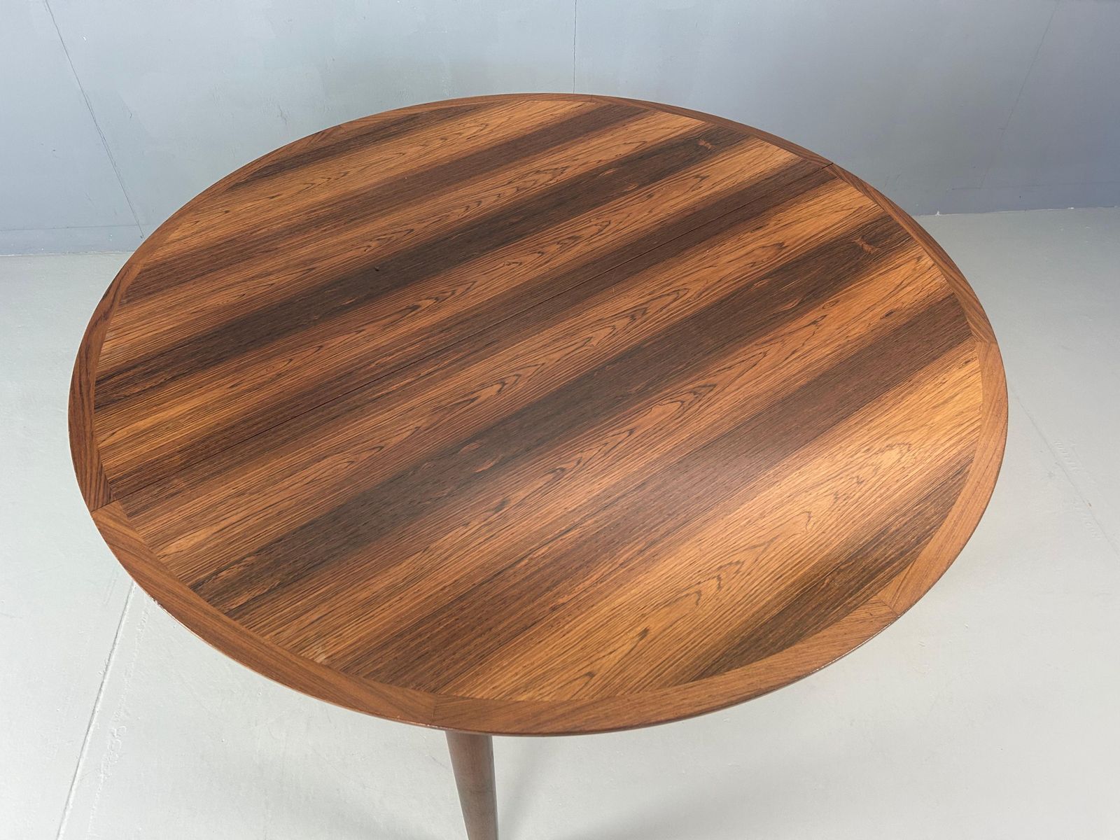 Furniture Scandinavian Modern Extendable Oval / Round Dinning Table, 1960, Denmark photo