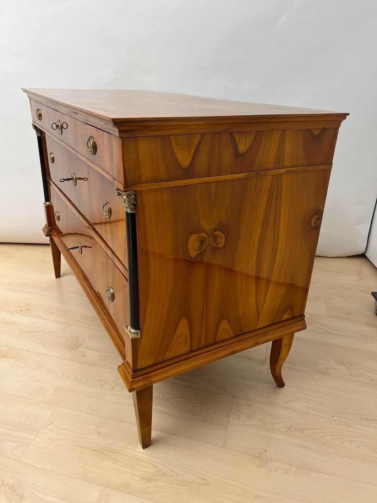 Biedermeier Commode, Cherry Veneer, Brass, Franconia Circa 1820 photo 4852.0