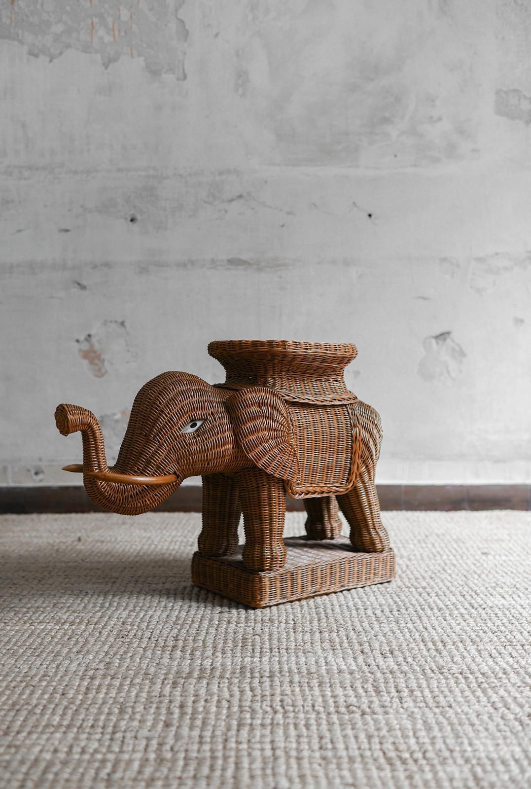 Elephant Side Table In Wicker By Vivai Del Sud, 1970 photo furniture