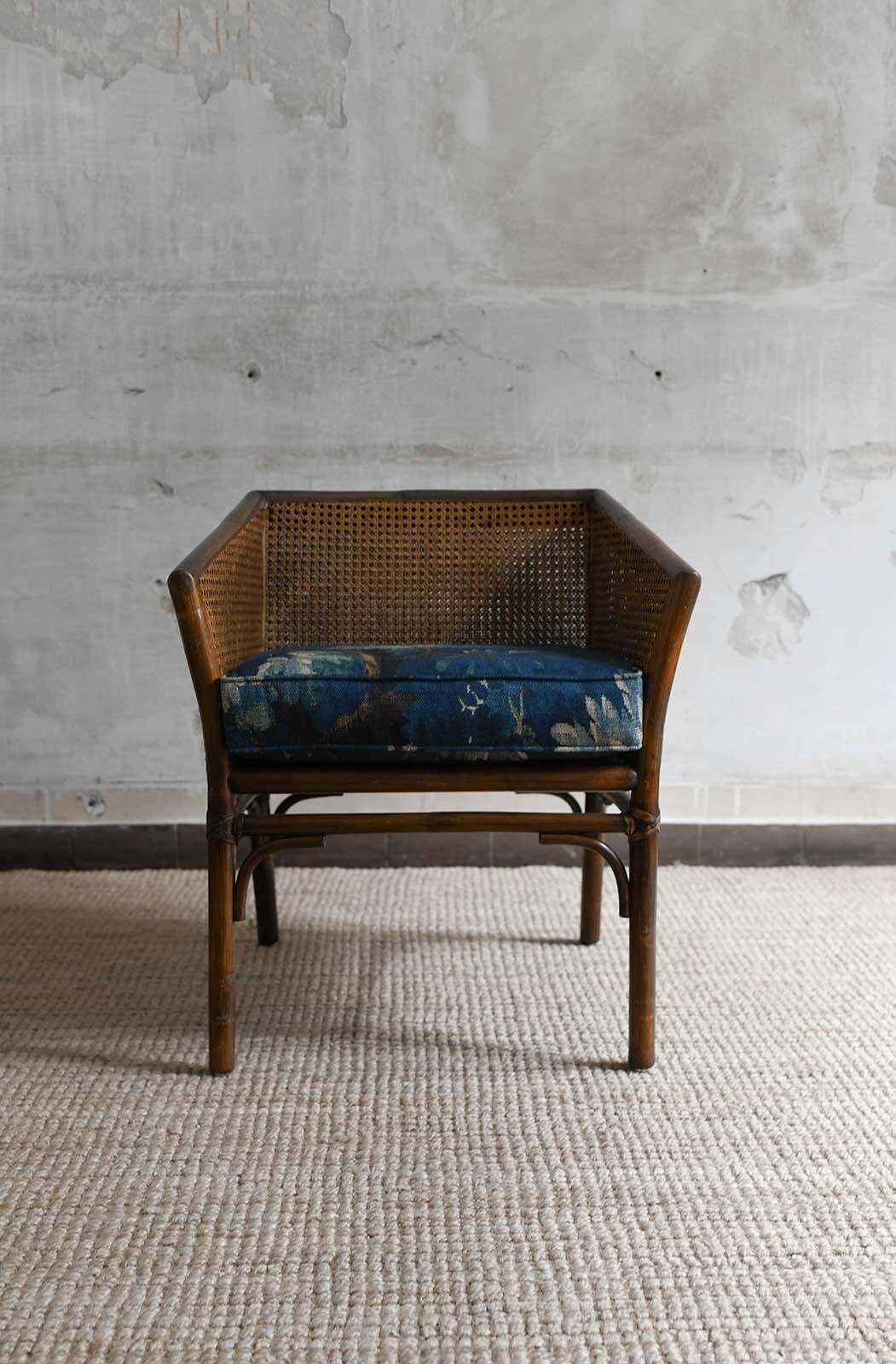 photo furniture Living Room Set In The Style Of Mcguire San Francisco 1970