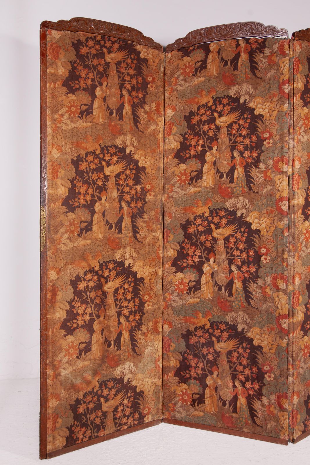 Victorian Four Panel Screen, Roomdivider In Carved Wood, Poetic Design In Fabric photo vinterior
