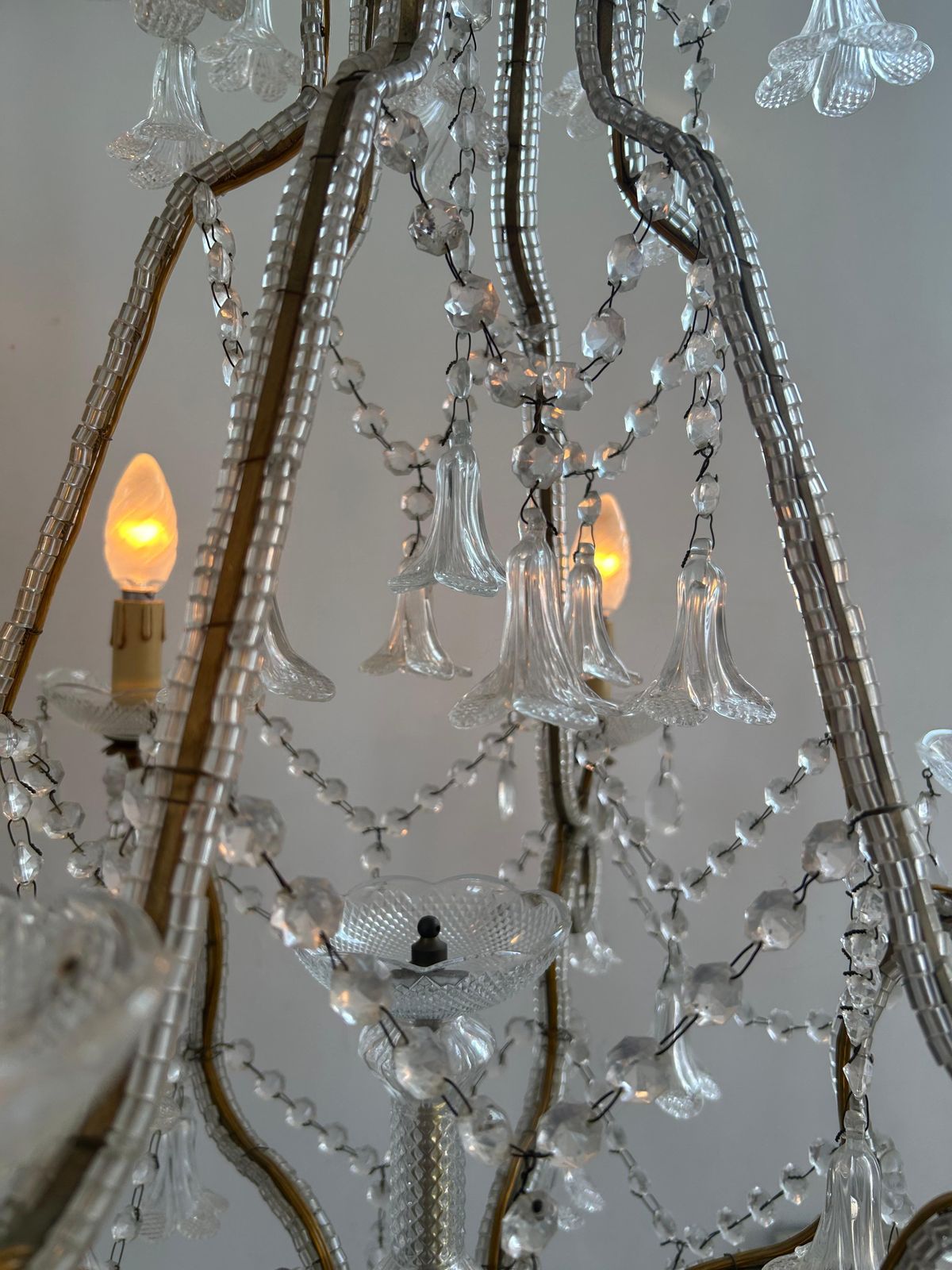photo vintage Lullaby In The Mist, Magnificent Pair Of Murano Glass Chandeliers, 1950's