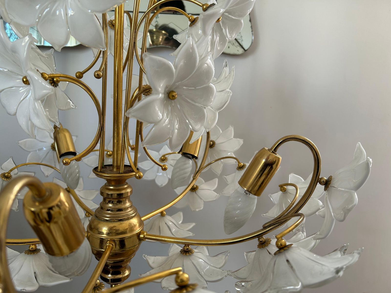 Daisies In The Sky, Pair Of Magnificent Murano White Flowers Chandelier, 1980 photo Lighting