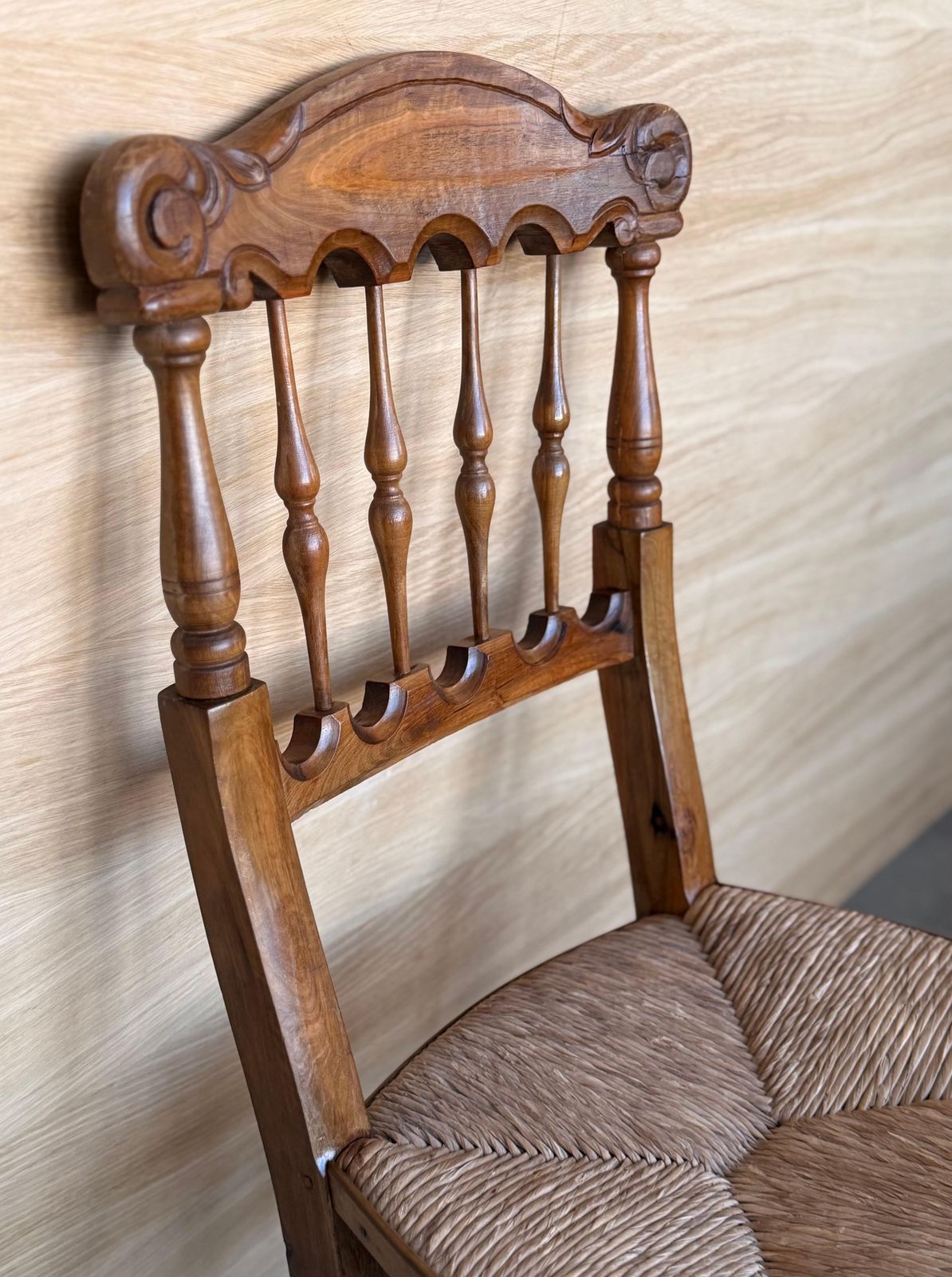 Chaises de salle à manger espagnoles XIXe siècle à larges assises cannées, lot de 10 photo buy