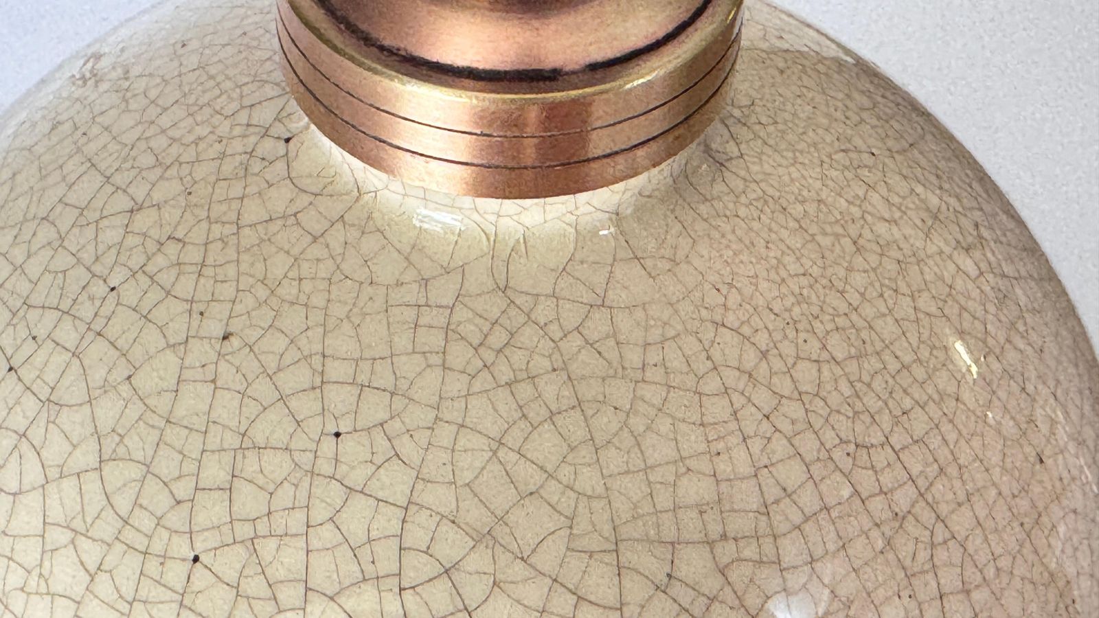 573.0 1930s French Art Deco Lamp In Crackled Ceramic And Brass  Geometric Red Motifs photo