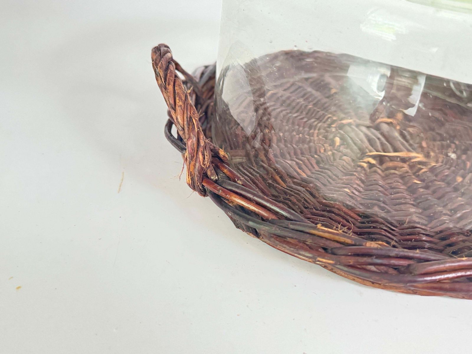 photo furniture Serving Tray Cloche Plate Bell In Rattan And Glass Italy, 1970s