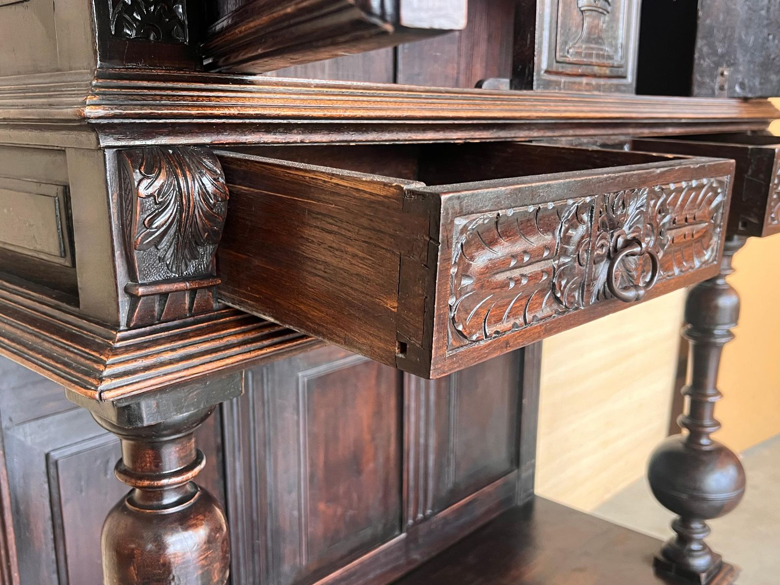 5928.0 Cabinet Renaissance néerlandais sculpté à la main, XIXe siècle photo