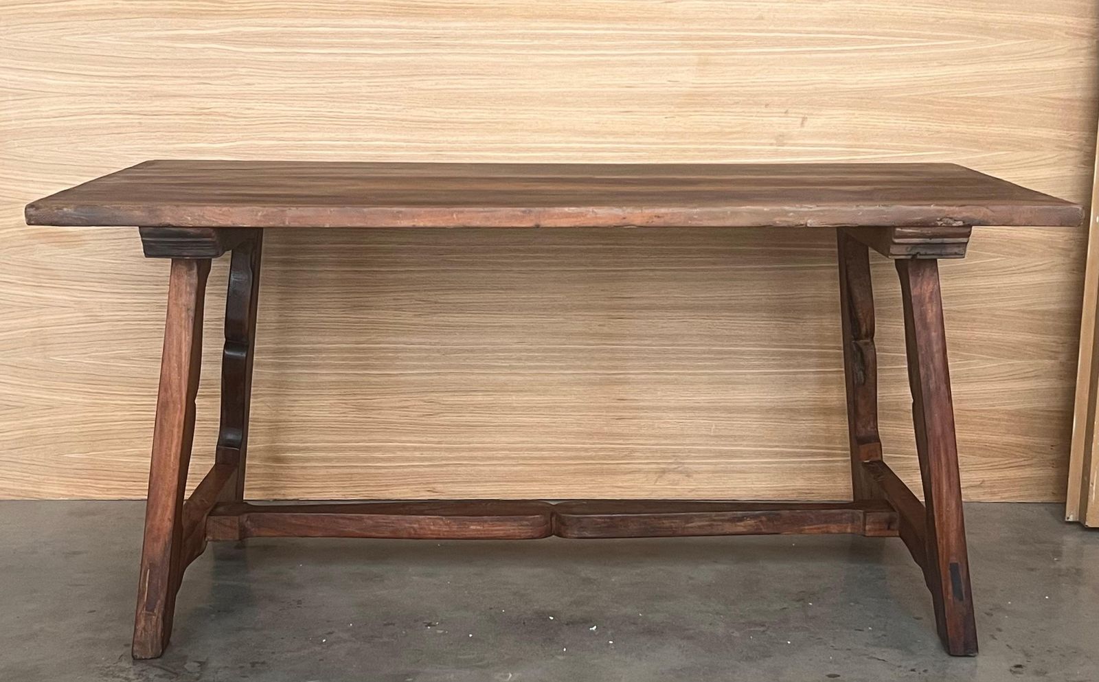 Table de travail d'époque en chêne espagnol, XIXe siècle photo furniture