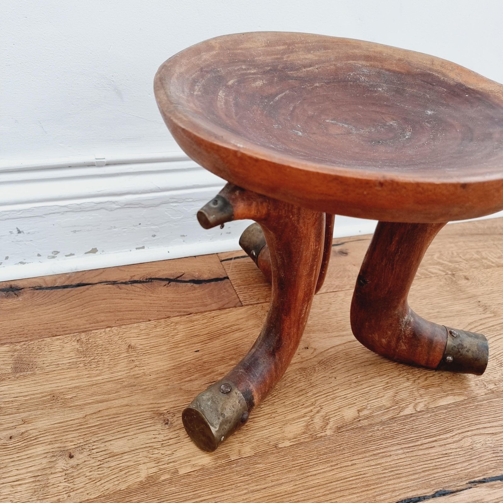 Tribal Stool With Brass Details, Southern Ethiopia, Early 20th Century photo vinterior