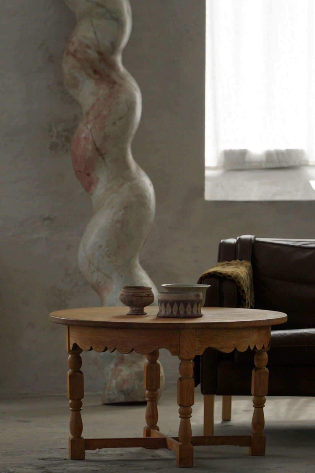 Mid Century Round Danish Side Table In Solid Oak, Henning Kjærnulf, 1960s photo 1020.0