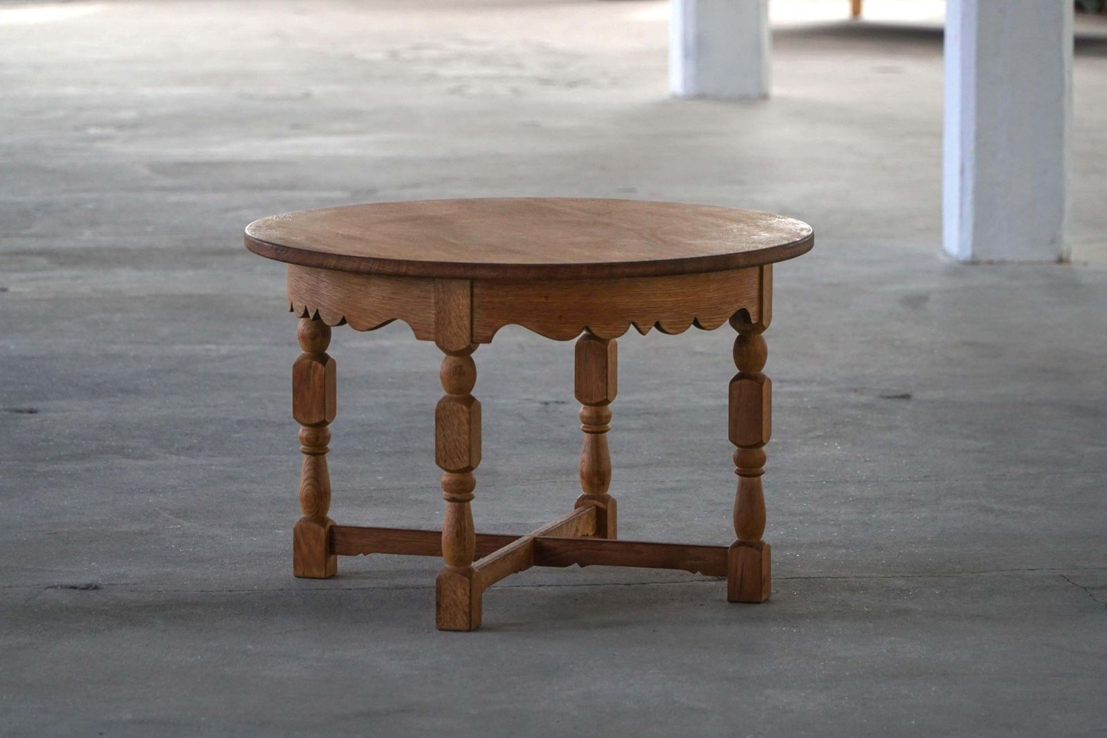 Mid Century Round Danish Side Table In Solid Oak, Henning Kjærnulf, 1960s photo vintage