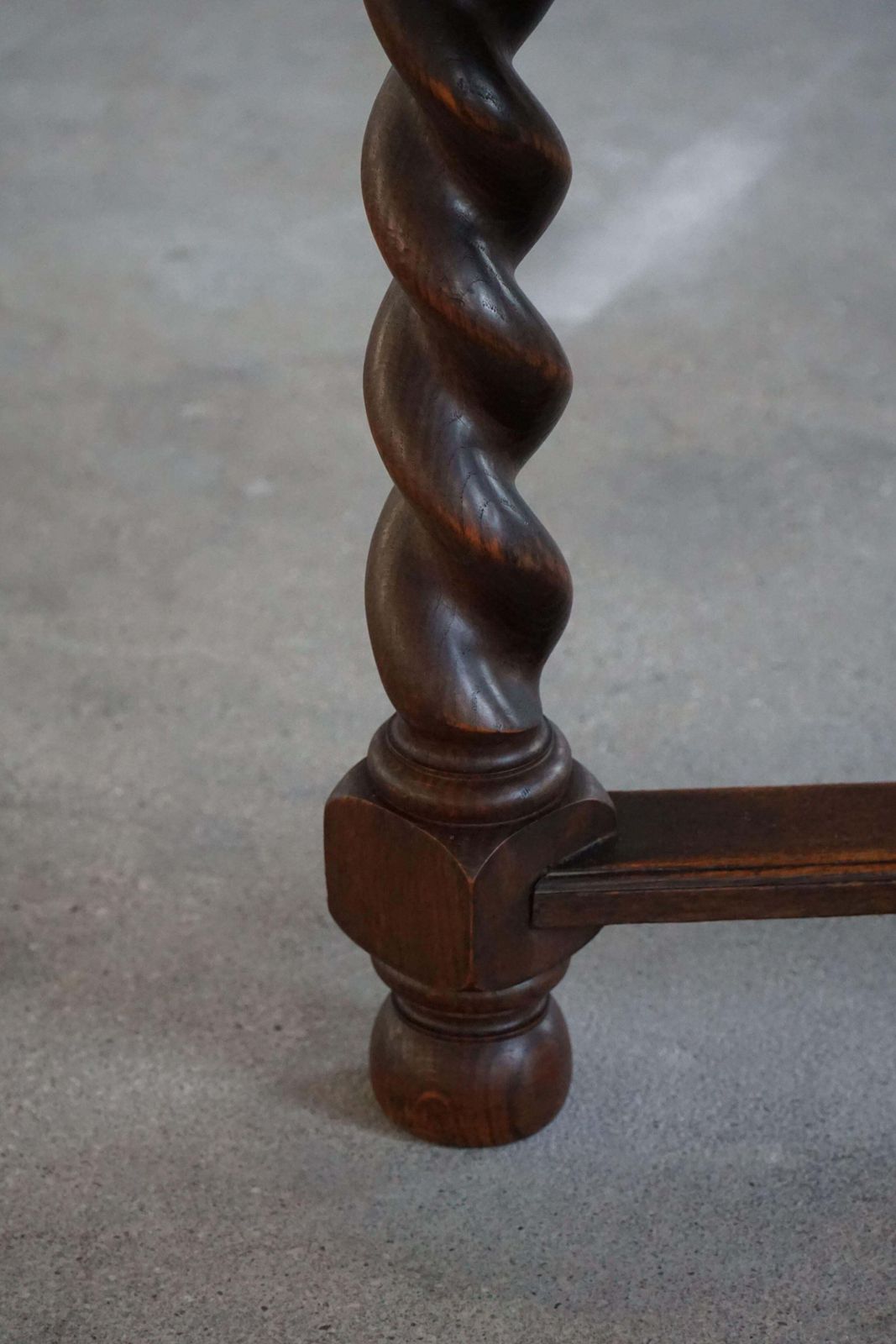 photo furniture Danish Baroque Inspired Oak Desk / Dining Table With Barley Twist Legs, 1900s