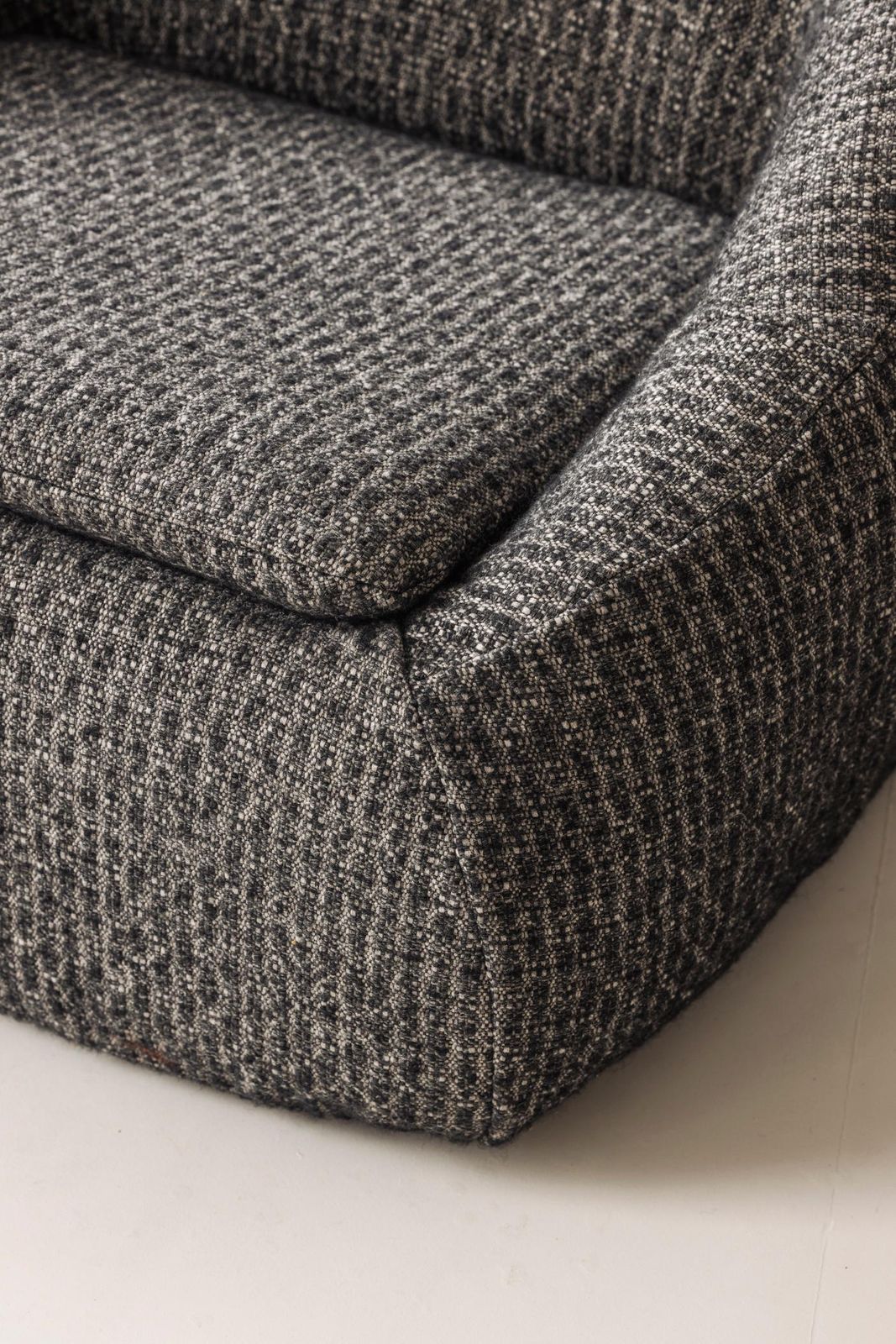 Sculptural French Lounge Chair, 1960s. photo vintage
