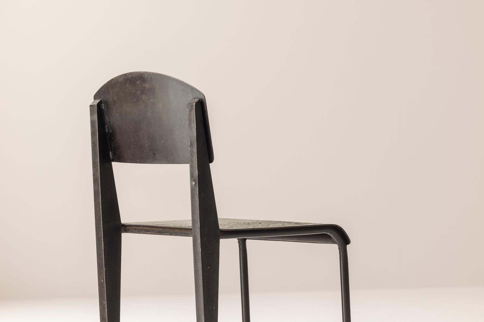 Unusual Interpretation Jean Prouvé Metropole 305 / Standard Chair, France, 1950s photo vintage