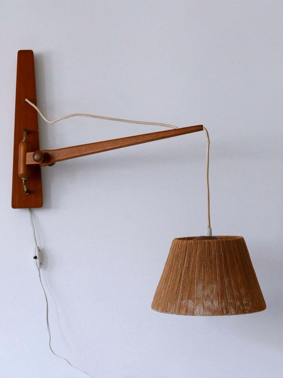 Elegant Mid Century Modern Swing Teak & Sisal Wall Light Denmark 1960s photo vinterior