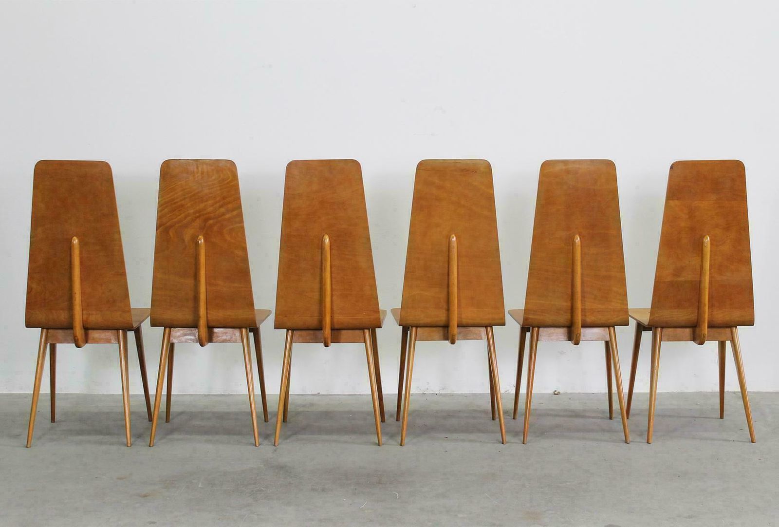 photo furniture Set Of Six Dining Chairs In Wood By Sineo Gemignani Italian Manufacture 1940s