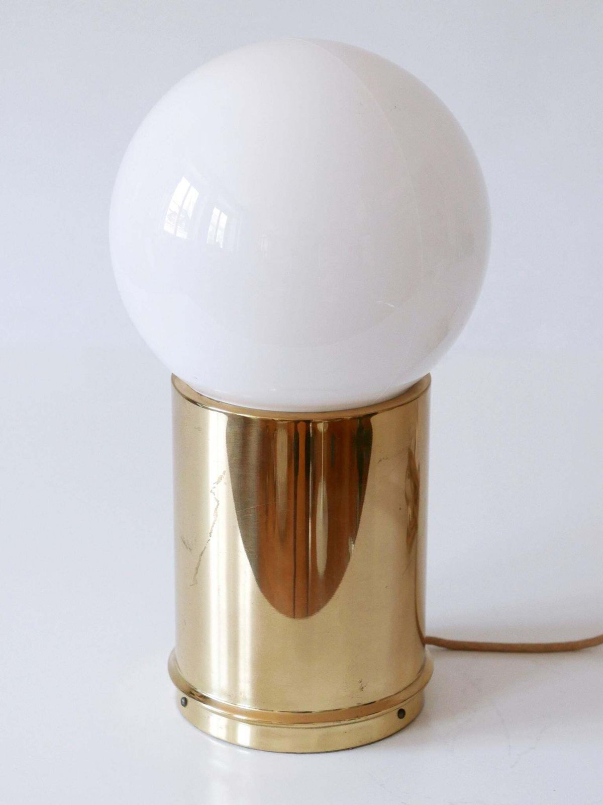 Elegant Mid Century Modern Table Lamp By Vereinigte Werkstätten Germany 1960s photo 2166.0