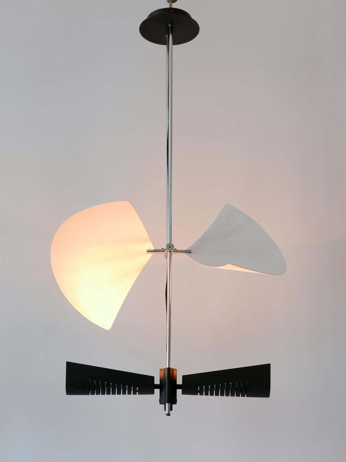 photo vintage Amazing Garcia Garay 'Enterprise' Wing Chandelier Or Ceiling Lamp Spain 1980s