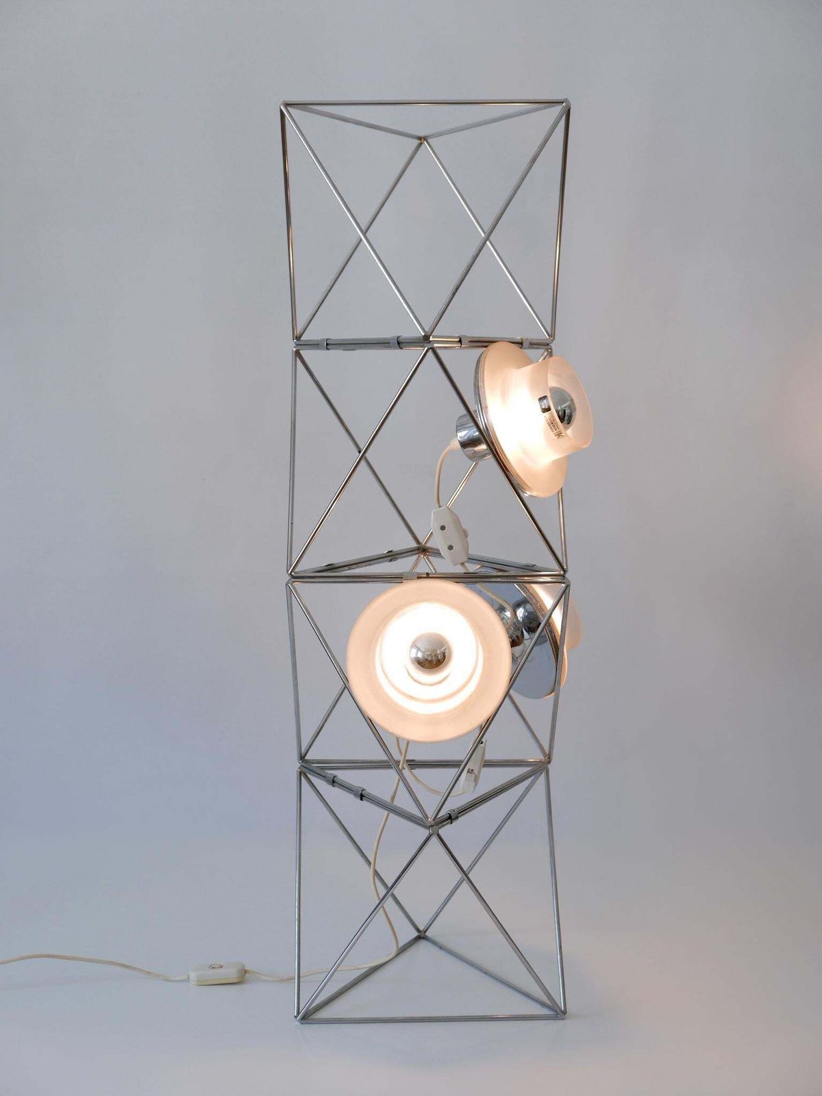 Rare Sculptural 'Poliedra' Floor Lamp By Felice Ragazzo For Guzzini Italy 1970s photo Lighting