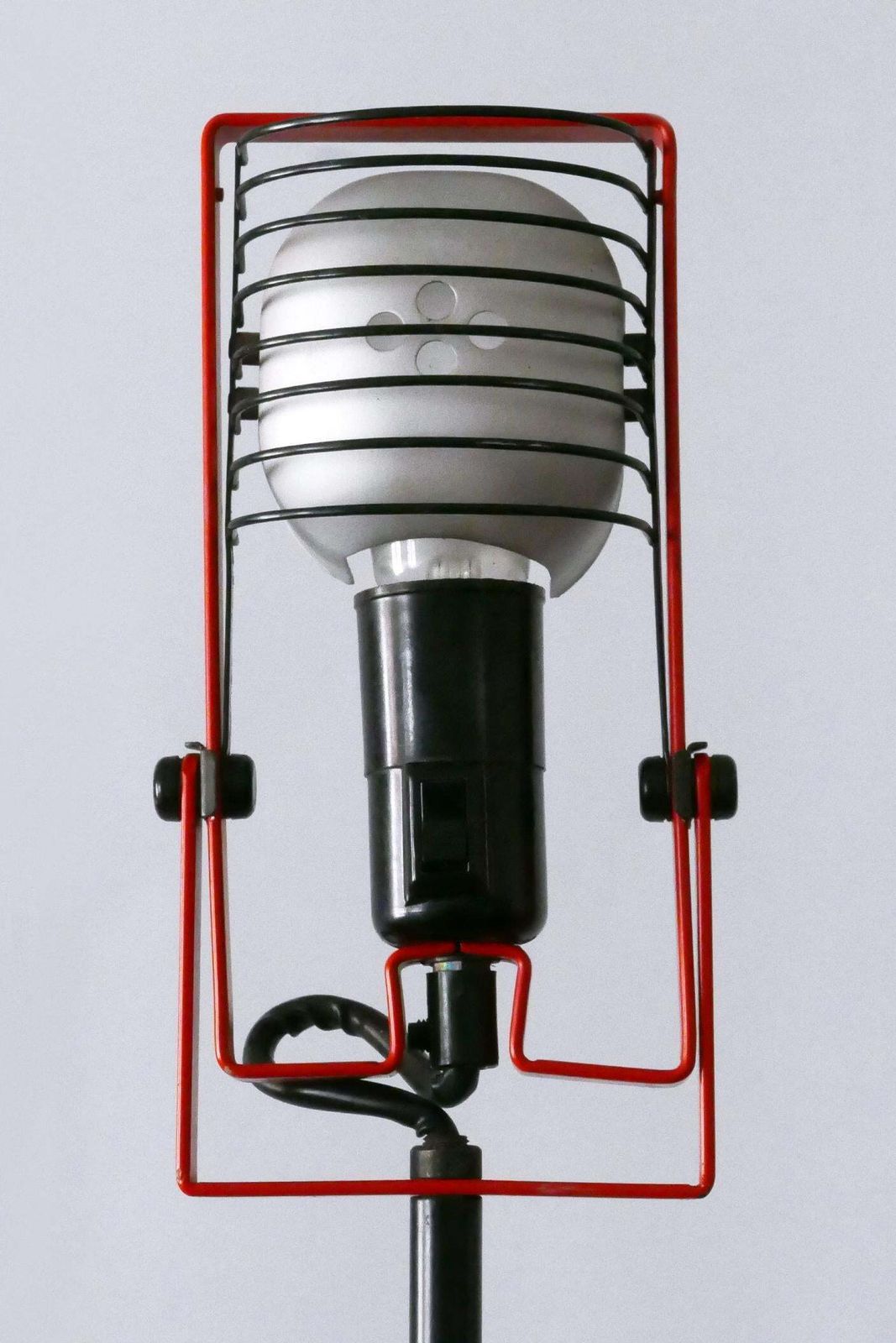 photo buy Telescopic Floor Lamp Or Reading Light Sintesi By Ernesto Gismondi For Artemide
