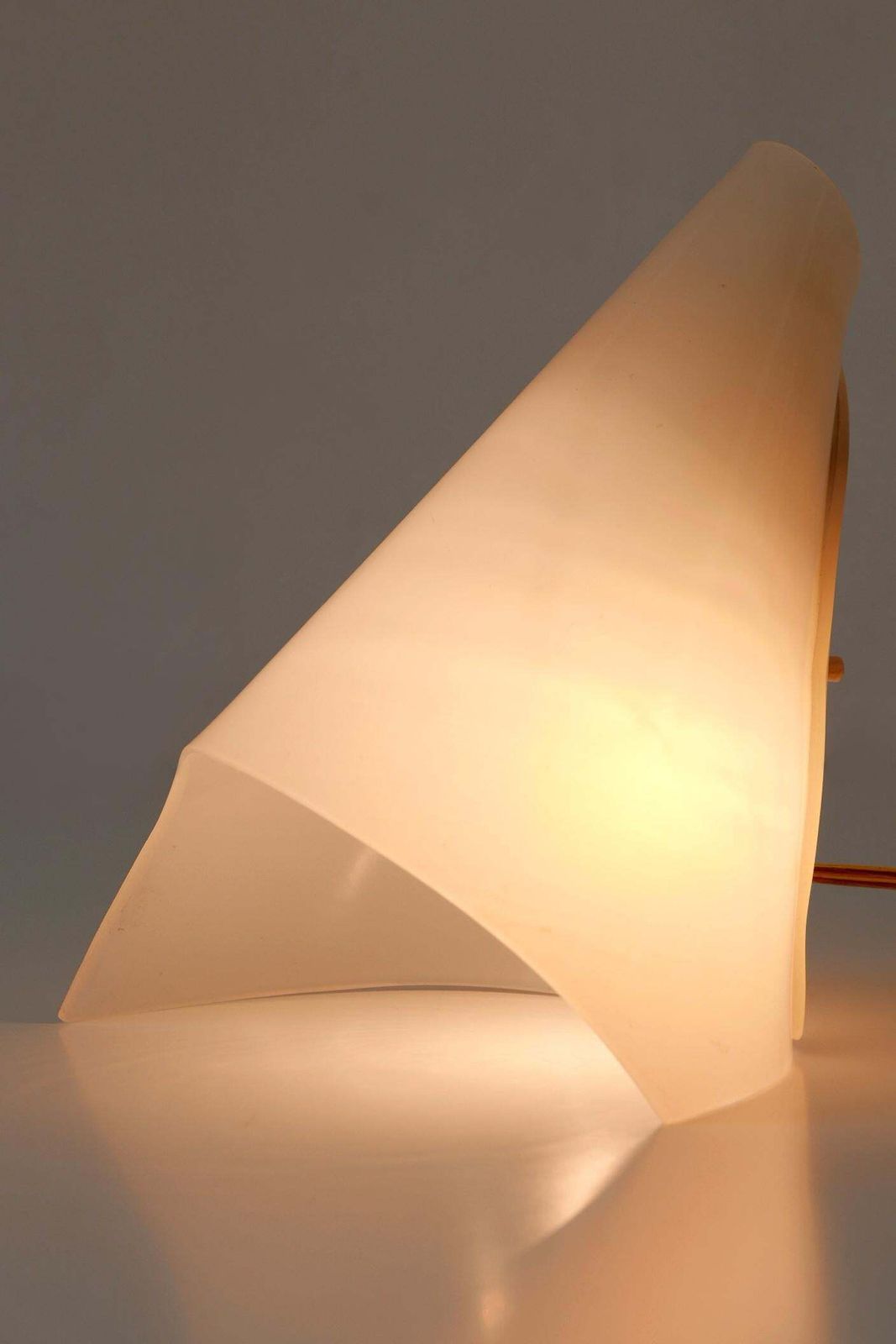 Extremely Rare And Lovely Mid Century Modern Lucite Table Lamp Sweden 1960s photo vinterior
