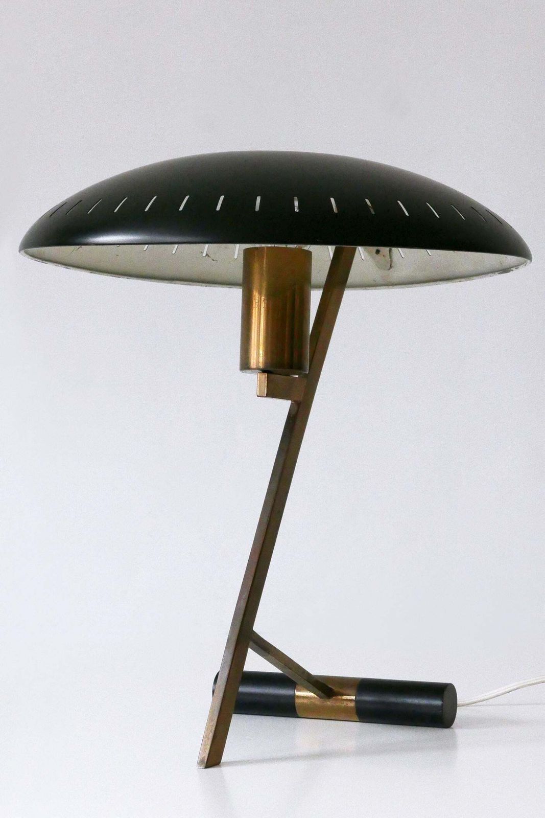Elegant Mid Century "Decora" Or Z Table Lamp By Louis Kalff For Philips 1950s photo Lighting
