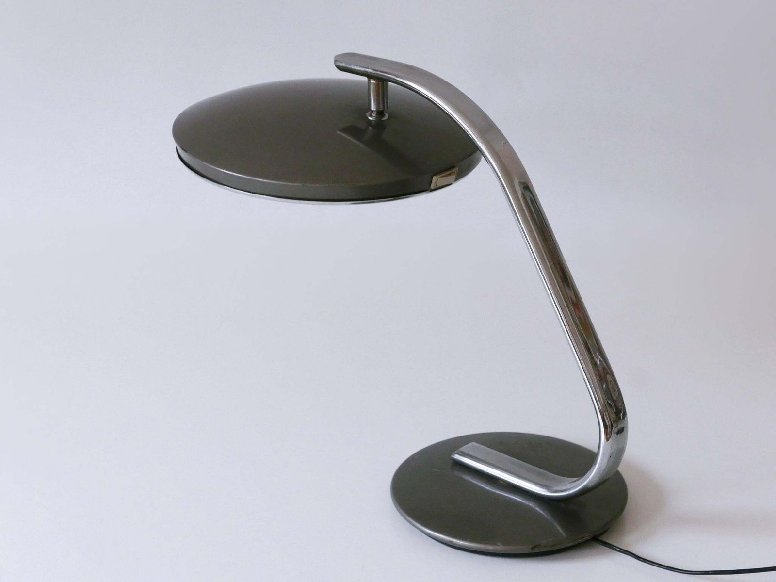 Mid Century Modern Desk Light Or Table Lamp 'Boomerang' By Fase Spain 1960s photo 1386.0