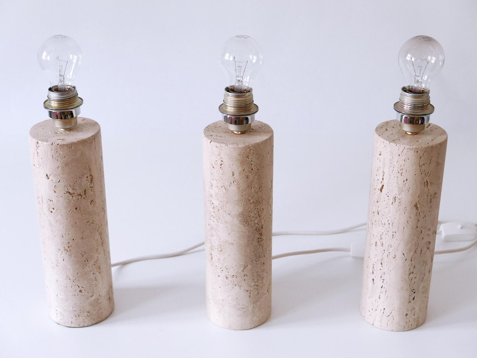 photo vinterior Set Of Three Elegant Mid Century Modern Travertine Table Lamps Italy 1960s
