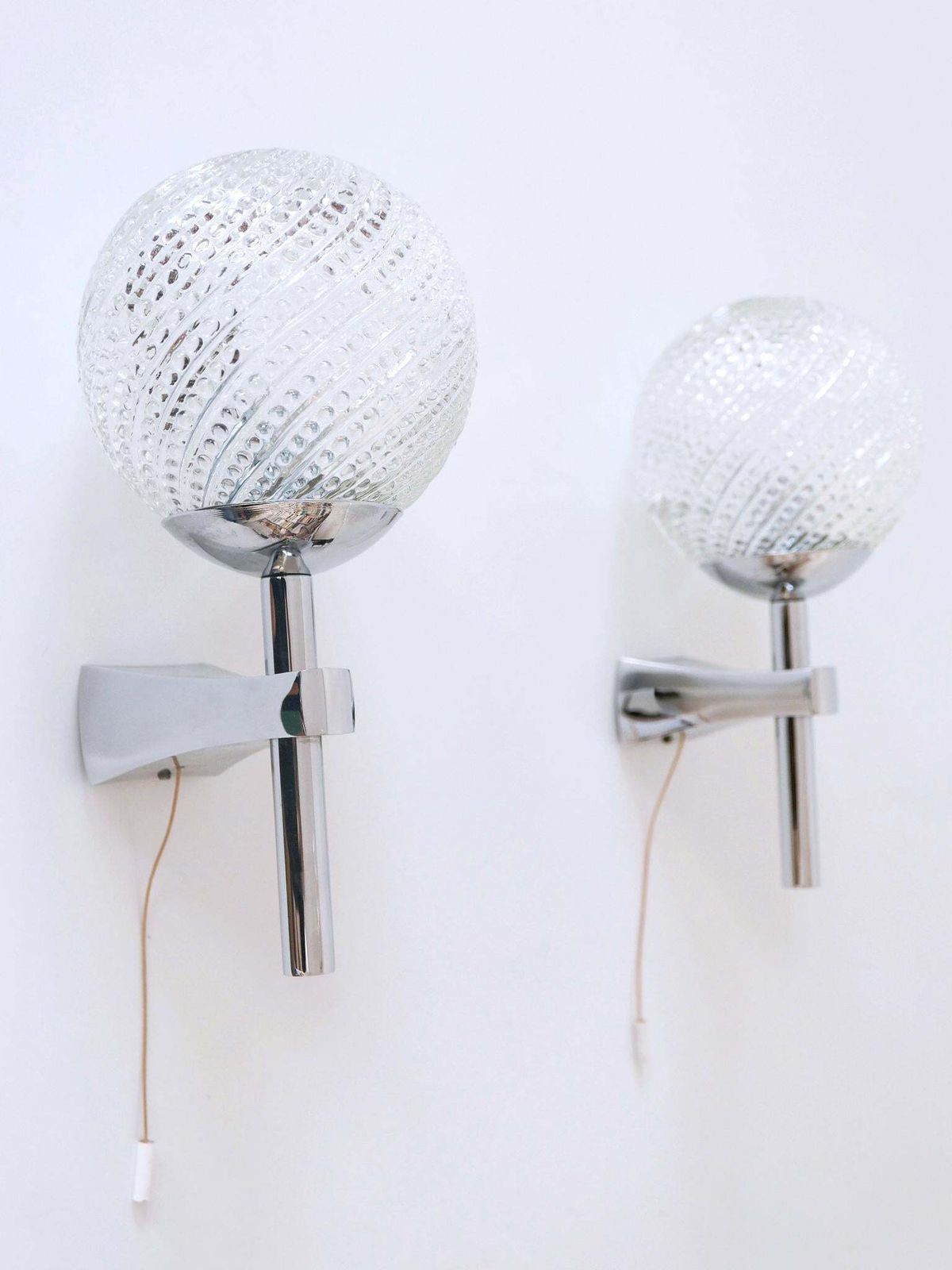 Set Of Two Lovely Mid Century Modern Textured Glass Sconces Or Wall Lamps 1970s photo vinterior