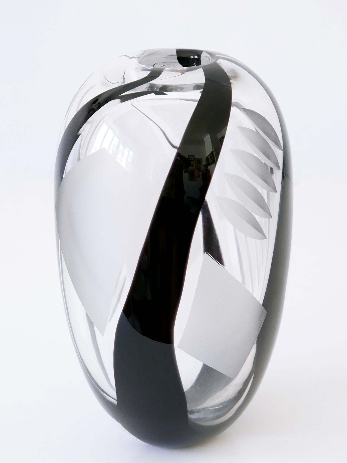 Unique Art Glass Vase By Anna Ehrer For Kosta Boda Sweden 1992 Signed photo for sale