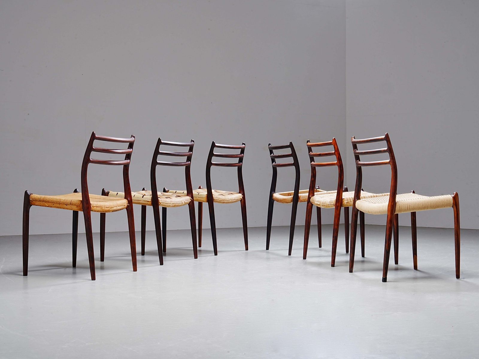 photo buy Set Van 6 Niels Otto Møller Stoelen In Hout, Denemarken, Jaren 1960