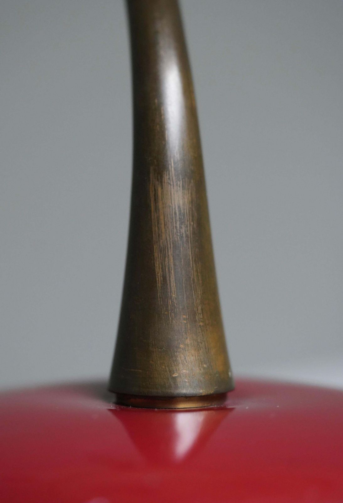 photo furniture Oscar Torlasco Desk Lamp In Bordeaux Red Metal And Brass For Lumi, Italy, 1950's