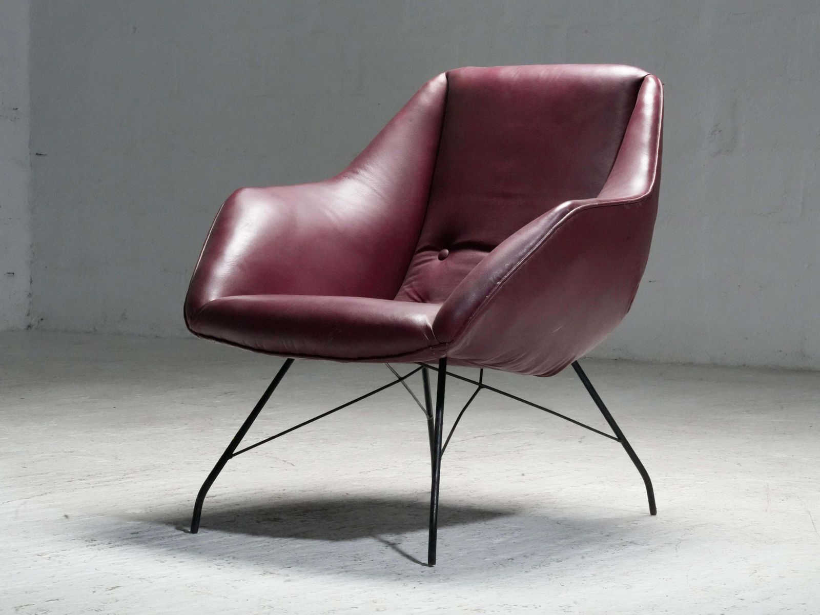 'Concha' Lounge Chair By Carlo Hauner And Martin Eisler, Brazil, 1950's photo for sale