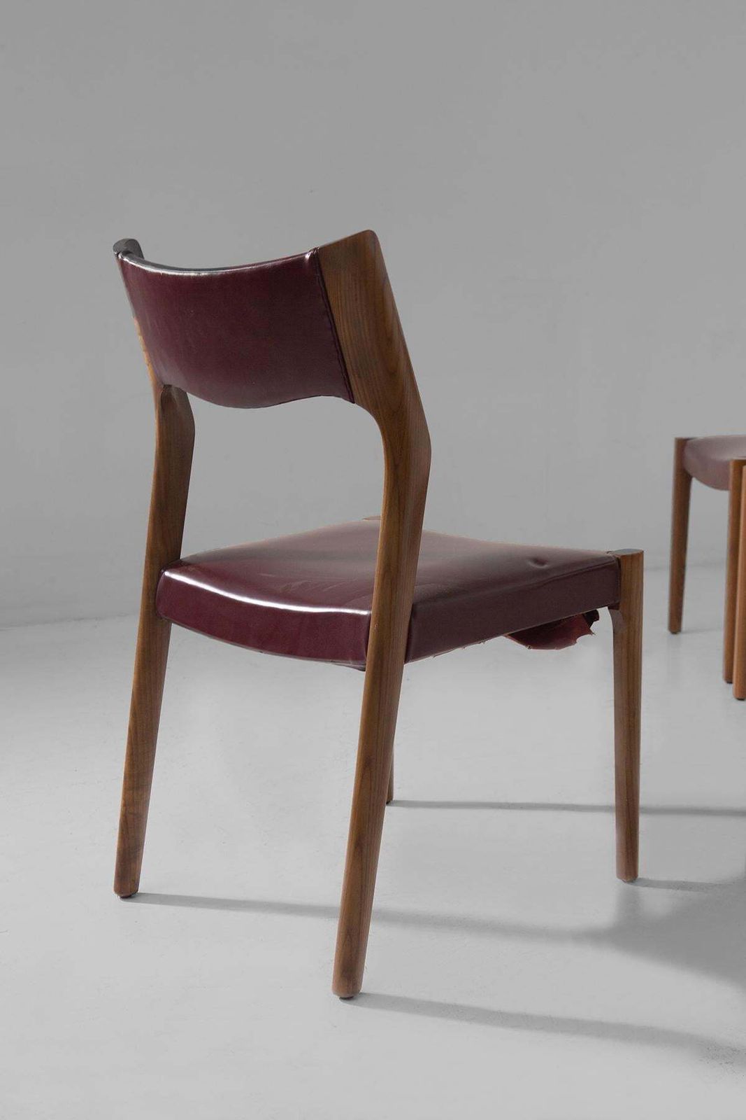 Elegant Set Of Four Italian Chairs In Burgundy Leather photo vinterior