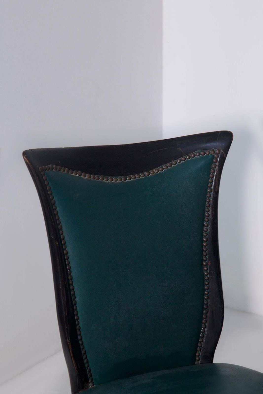 Elegant Set Of Six Italian Made Chairs In Green Leather photo vintage